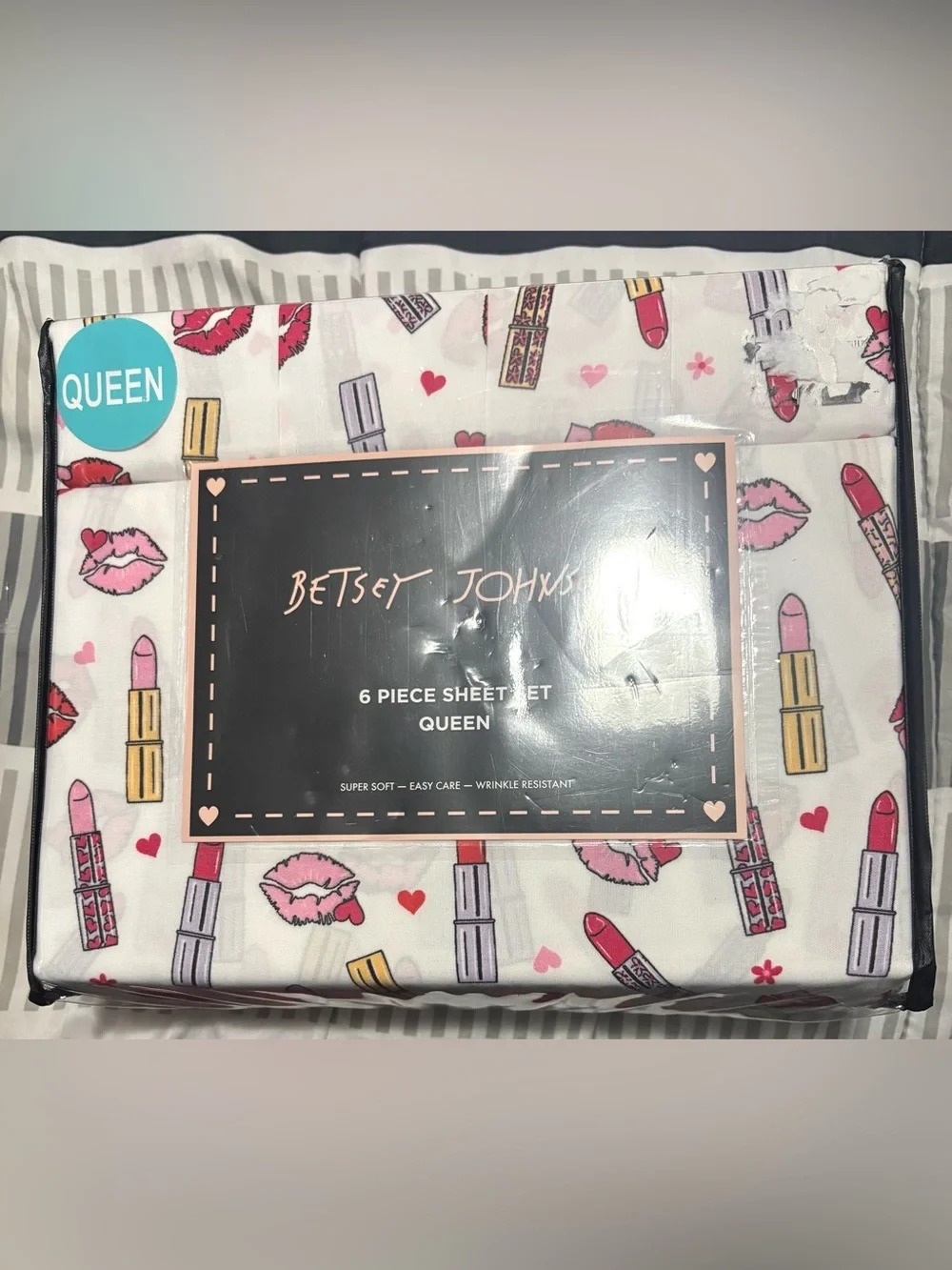 Betsey Johnson White Sheet Set with Pink & Red Lipstick Kiss Print